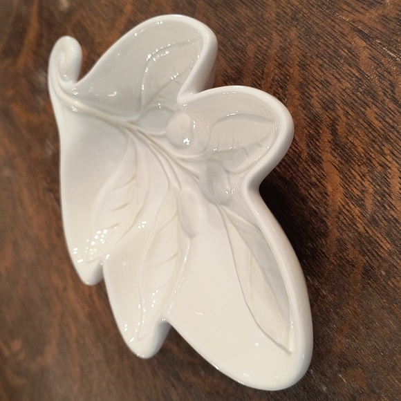 Lenox Olive Leaf Decorative Dish - Picture 8 of 13